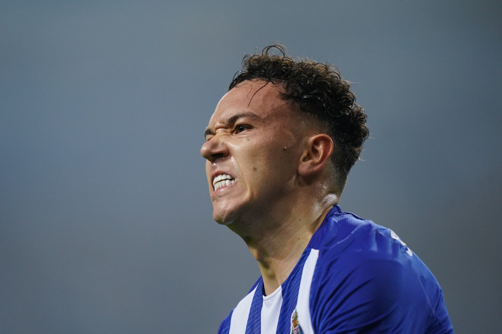 威尼斯娱乐官网-包含刚刚！里昂复出首秀清晨波尔图备战社区盾，大坂直美在DWG比赛中大胜的词条